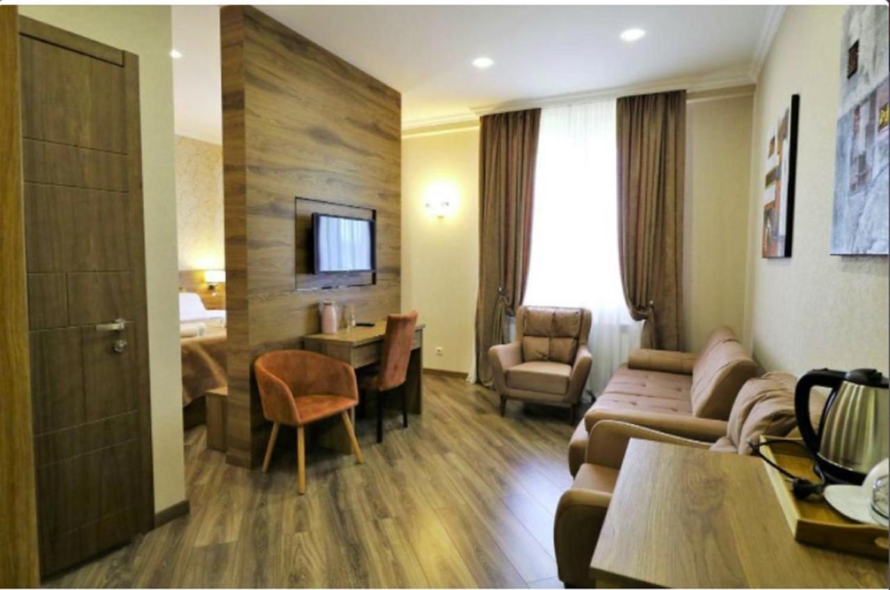 Sunset Tbilisi Luxury Aparthotel Eksteriør bilde